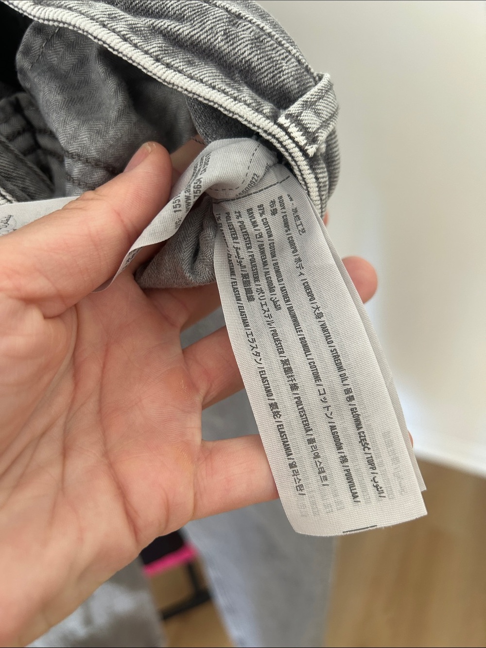 Abercrombie & Fitch The Mom High Rise. 27/4R. 26” inseam. Stretch. Clean - Picture 5 of 5
